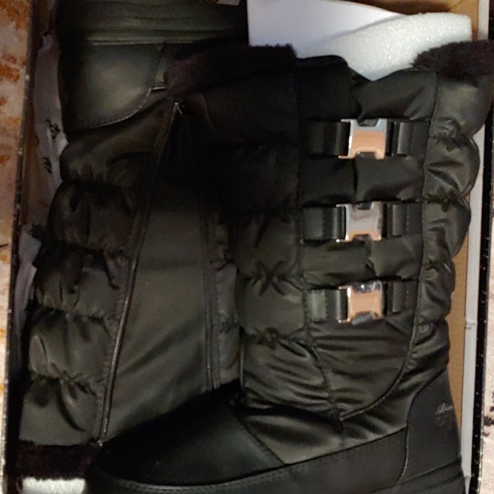 Black Totes rain/snow boots